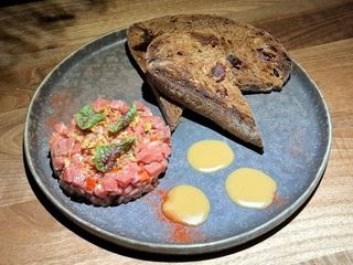 ТАРТАР З ТЕЛЯТИНИ (190g)