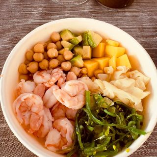 CREA LA TUA Poke media