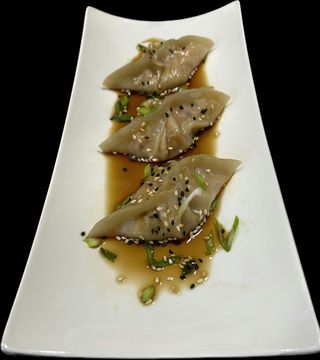 Pierożki Gyoza z kaczką 6 szt.