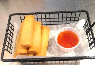 B3 Involtini primavera 6 pezzi 素春卷