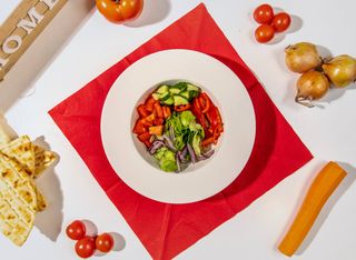 Salată mixta de legume