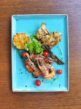 Creveti jumbo la grill 