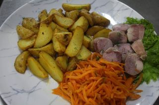 Картопля по селянськи з домашньою ковбасою 400г