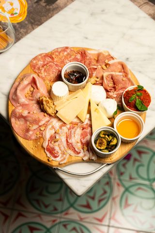 Tagliere salumi e formaggi per due persone