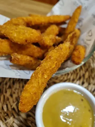 Lagrimas de pollo, con salsa mostaza