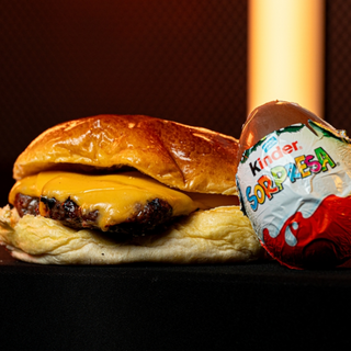 Menú Chicho Hamburguesa + Agua