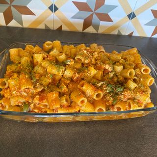 PASTA CON FILETTI DI TONNO