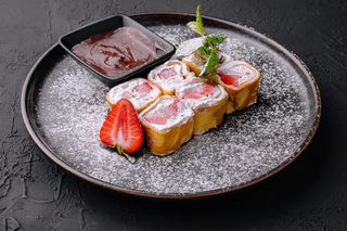 Strawberry roll