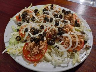 Ensalada Tonno Pomodoro