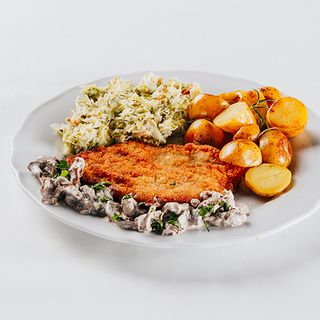 Kotlet schabowy z kurkami