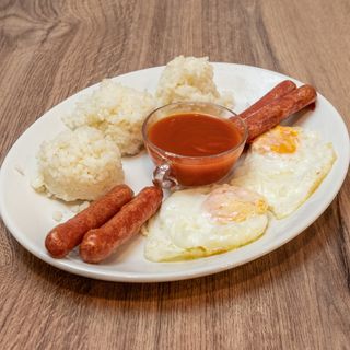 Plato 11: Combinado Con Arroz Blanco Con Tomate