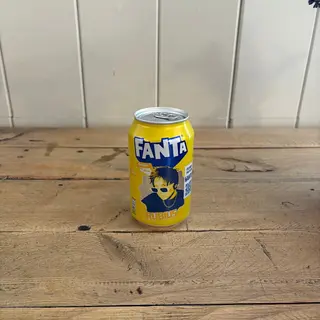 Fanta Limón lata 330ml.