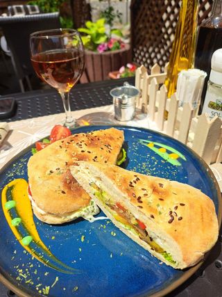 Sendvič sa grilovanim povrćem