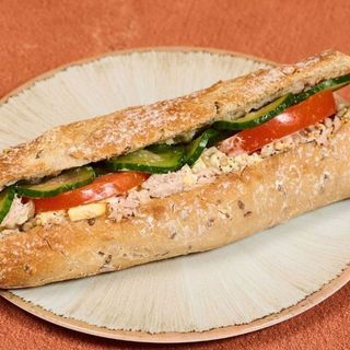 Bagietka - tuńczyk + pasta jajeczna + ogórek kompresowany