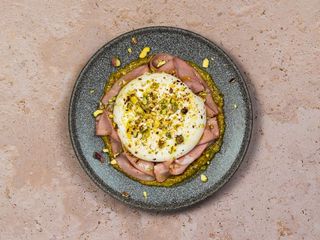 Burrata alla Mortadella e Pistacchio