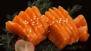 B16. Sashimi Salmon 12pçs