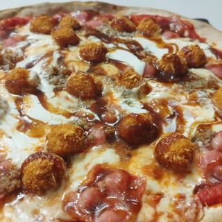 Pizza Barbacoa Supreme (30 Cm. x 30 Cm.)