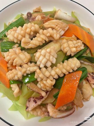 Calamari con verdure miste