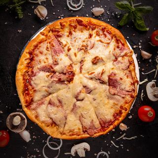 Pizza Quattro Carni Ø 30cm