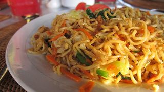 26 Pasta fritta croccante di curry