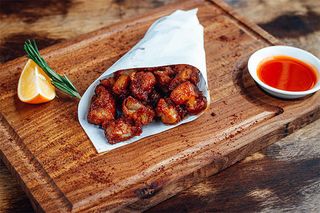 Куриный попкорн.