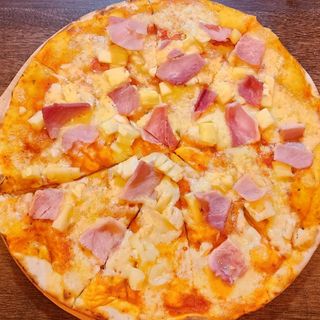 Hawaiian Pizza