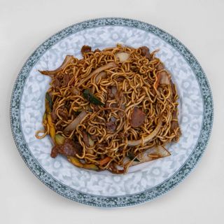 43.- Tallarines Con Ternera