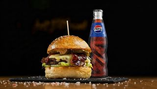 Meniu Cheesy fries - California Supreme Burger & Pepsi