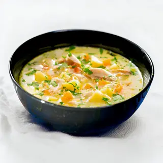 Пилешка супа с месо (300г)