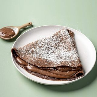 Clatita cu ciocolata cu alune