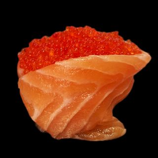 Oyakomaki łosoś 2 szt.