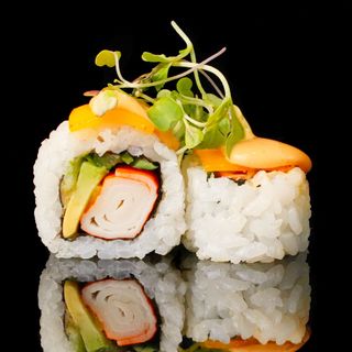 055 URAMAKI SURIMI CLASSIC 8U