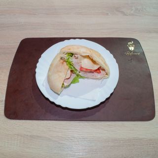 Sendvič sa purećom šunkom