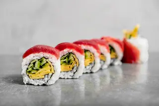 Uramaki Paradise tuńczyk i sezam 10 szt.