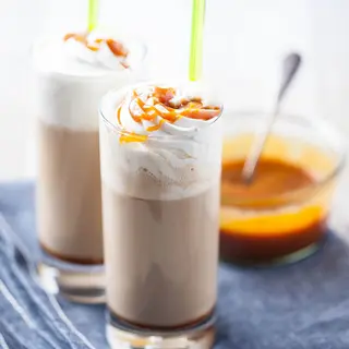 Hot latté Caramel Beurre Salé Macchiatto