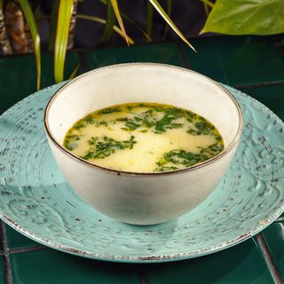 Chikhirtma with Smoked Sulguni