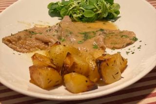 Escalope De Ternera Blanca Con Limón Y Salvia