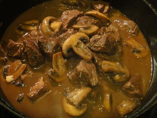 Ternera con champiñones
