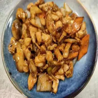 Pollo Con Almendras
