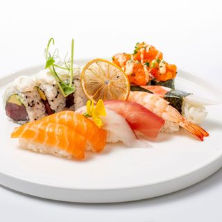 196. Sushi misto - 14 pezzi