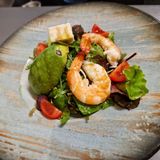 Салата с "Авокадо и скариди"