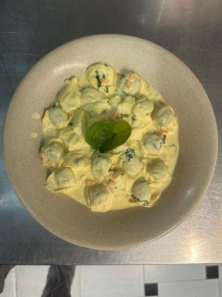 Spinach e ricotta tortelloni