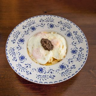 Huevos Revueltos Con Patatas, Parmesano Y Trufa