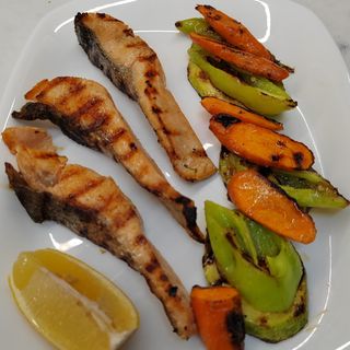 Сьомгова пъстърва филе(250г)