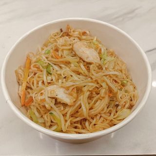 626. Ramen saltato con pollo