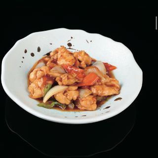 48-Pollo Con Salsa Picante