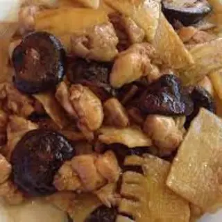 Pollo Con Bambú Y Setas