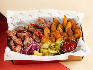 Нормально так шашлику (950g)