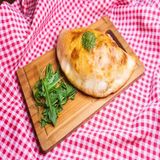 Calzone Calabacín Y Pesto