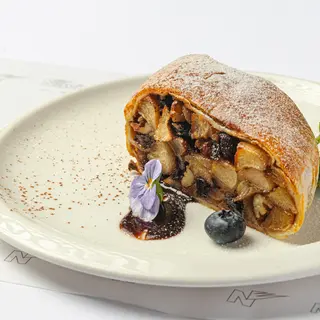 Штрудель яблочный (220 гр.)